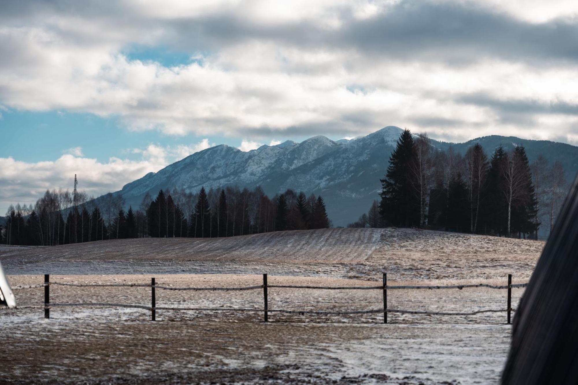 Chalet Golden Valley Brezna *