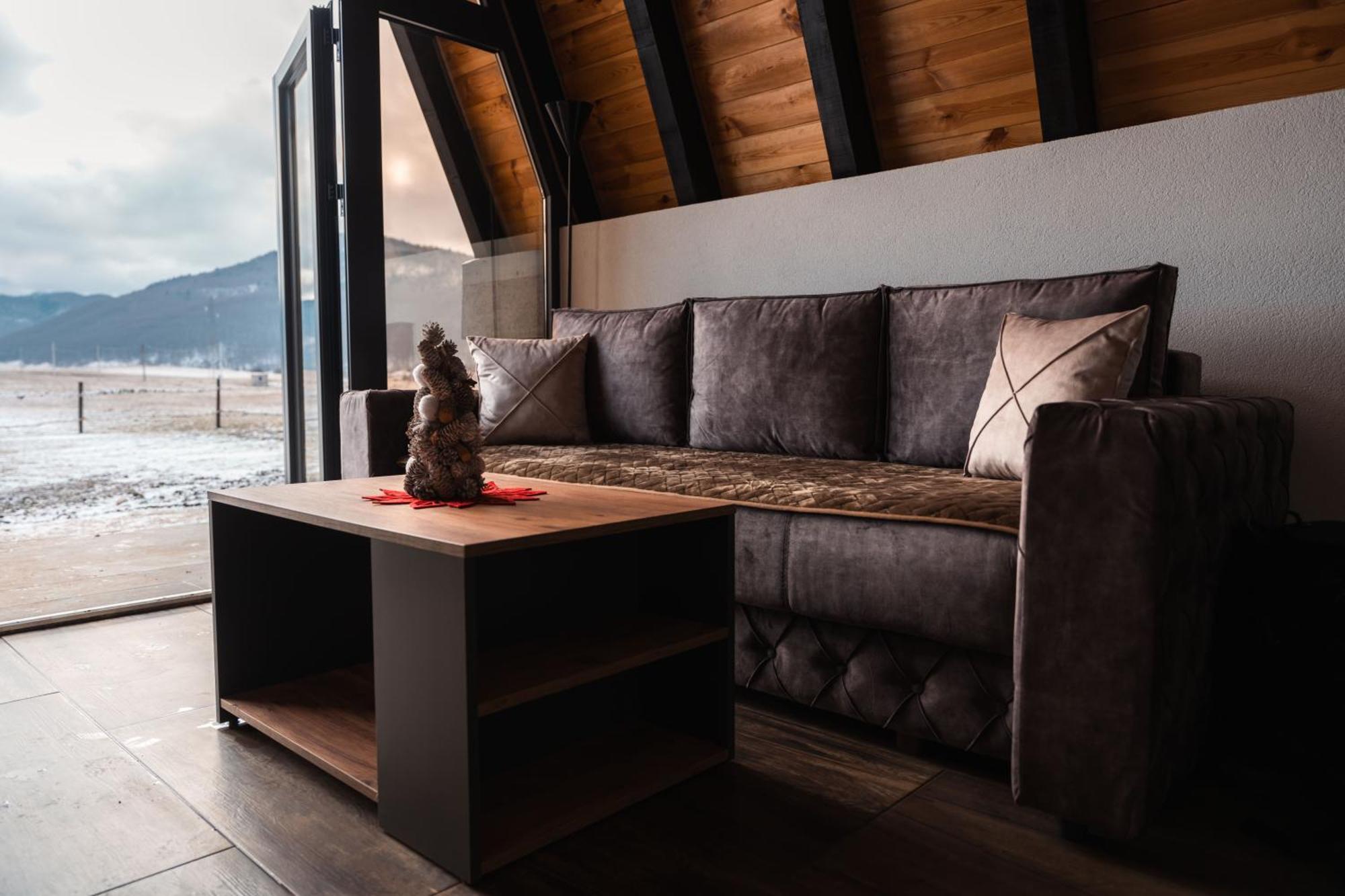 Golden Valley Brezna Chalet *