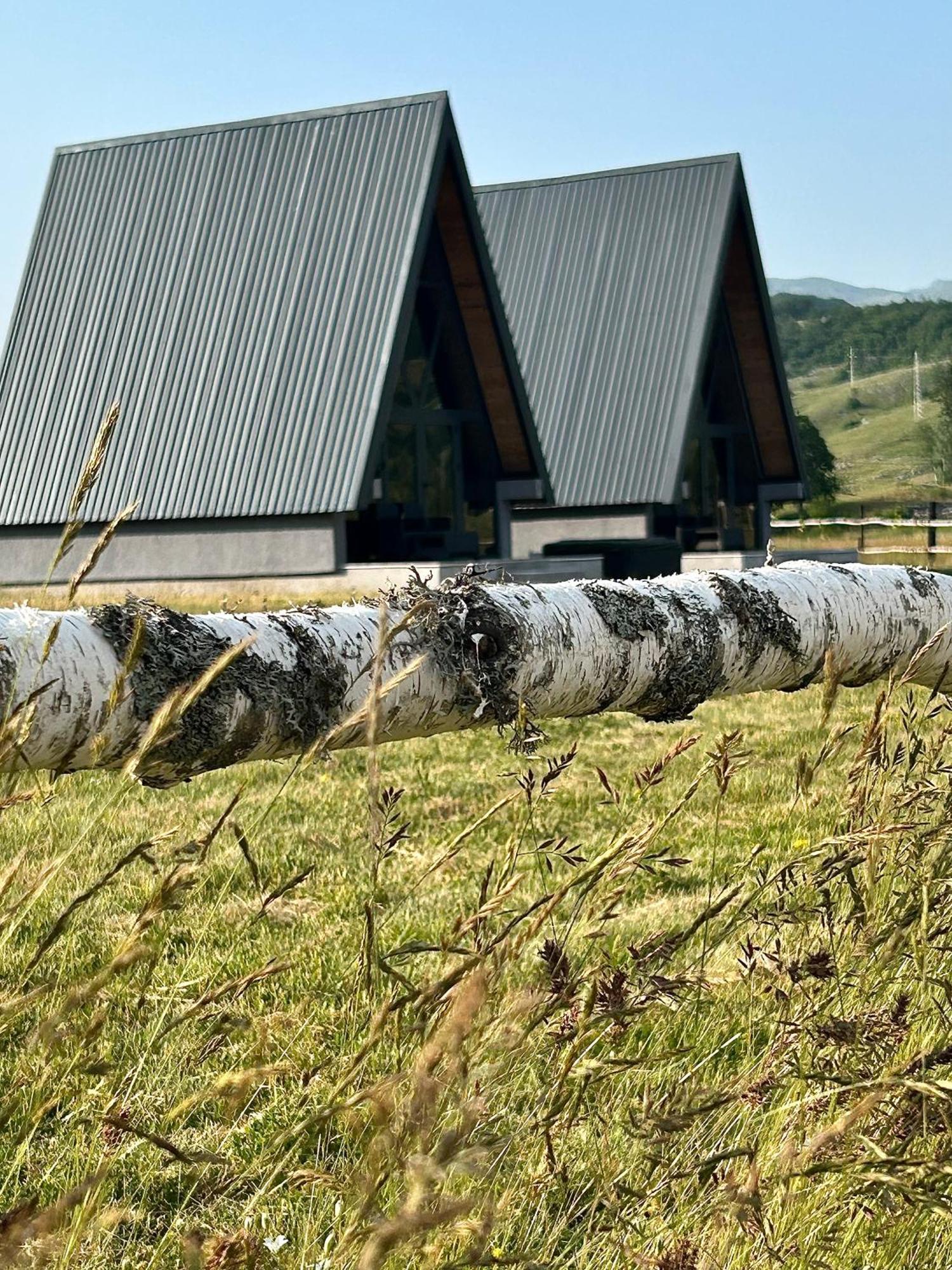 Golden Valley Brezna Chalet *